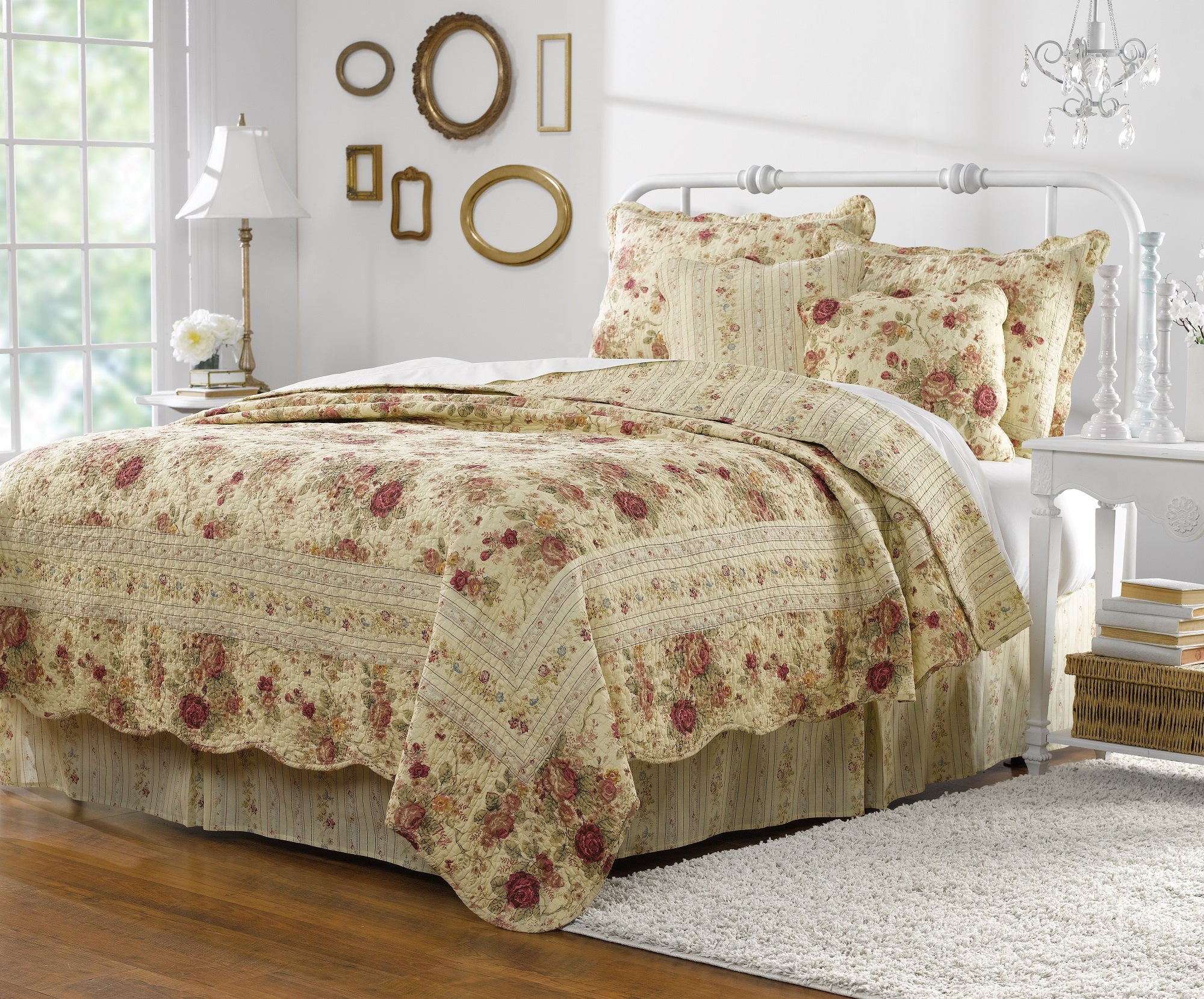 Antique Rose Reversible Cotton Quilt Set – King/Cal King - Image 2