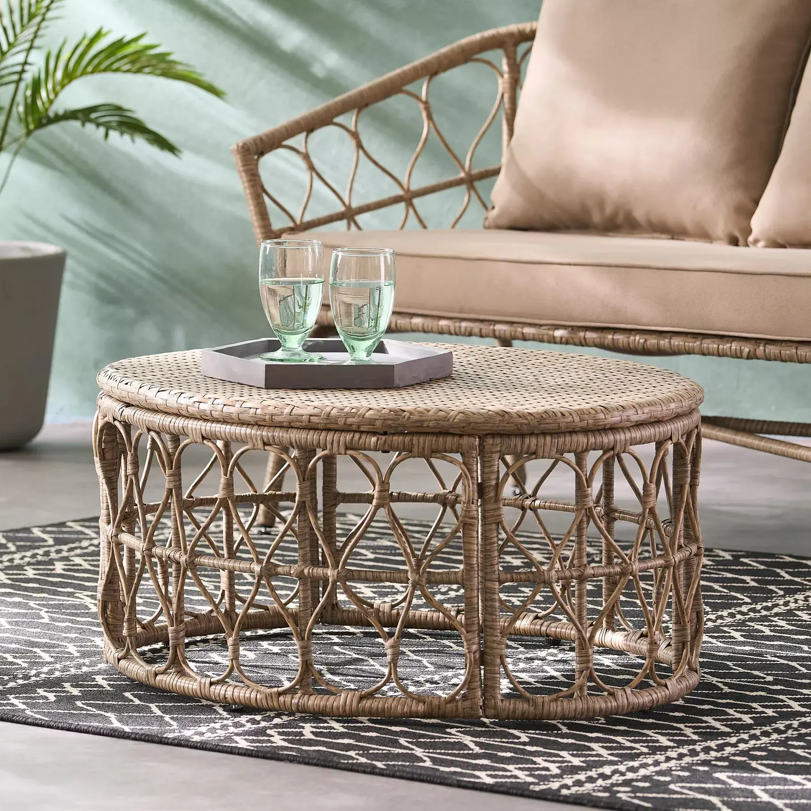 Mayo Wicker Round Rattan Coffee Table - Image 7