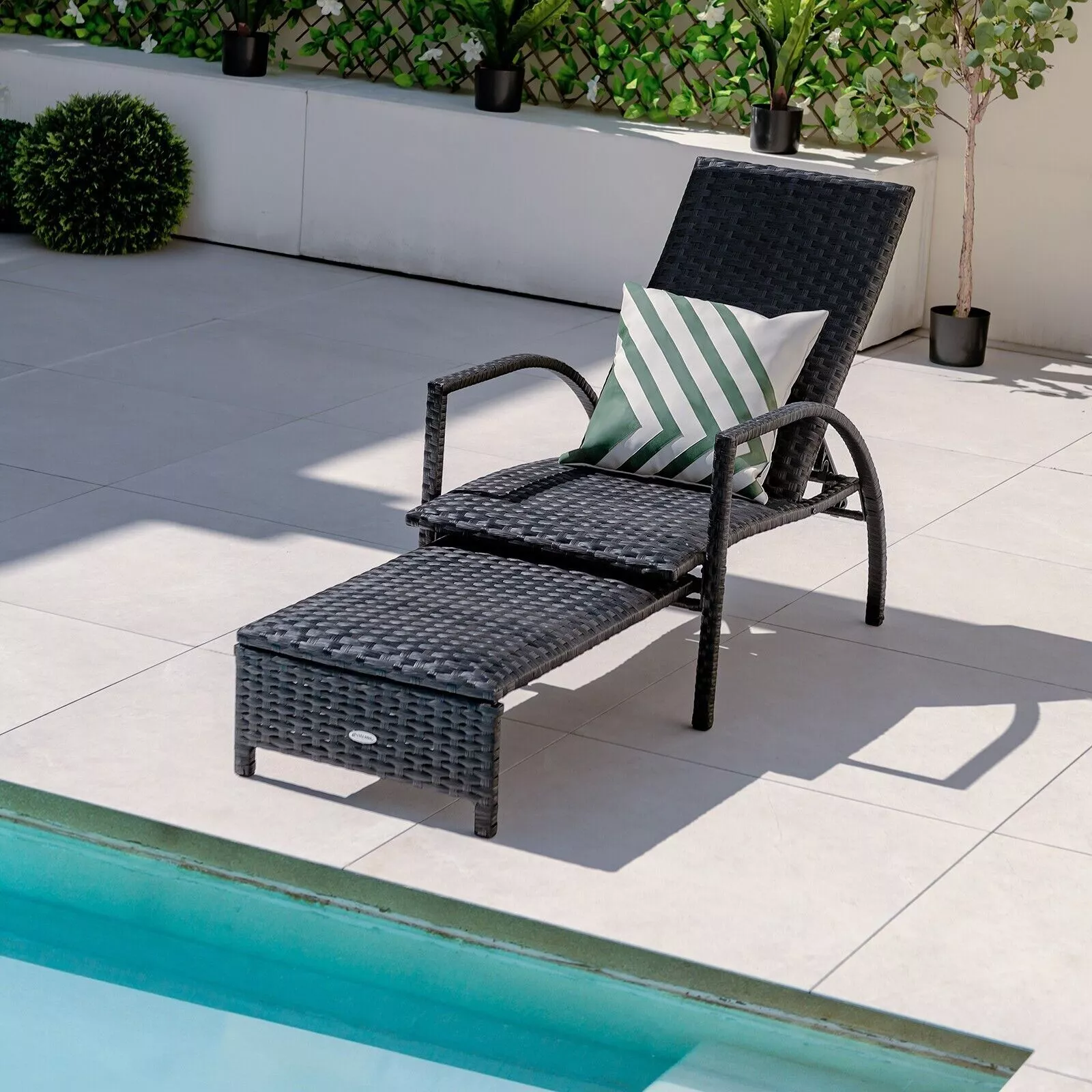 Slater Rattan Garden Sun Lounger