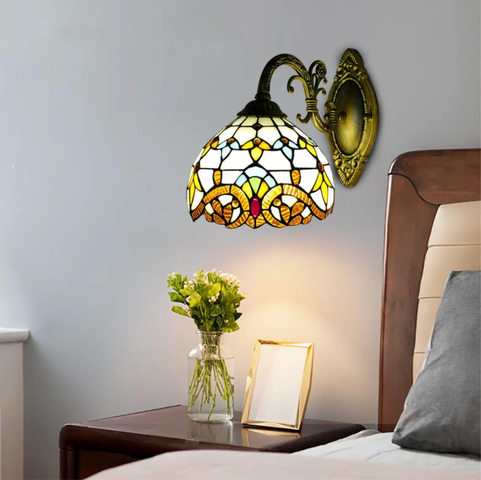 Vintage Tiffany Wall Scone Light - Image 5