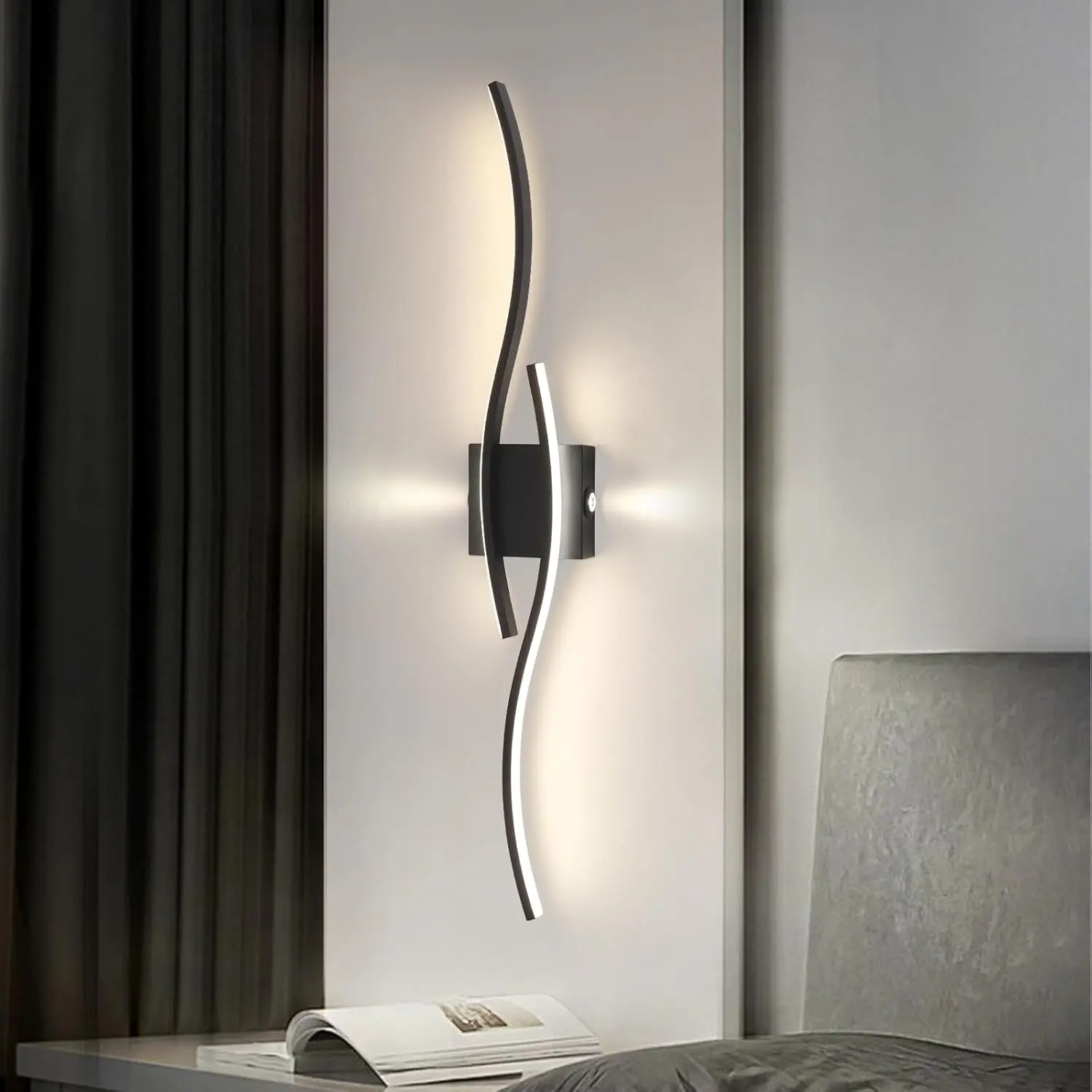 Wave Modern Wall Light